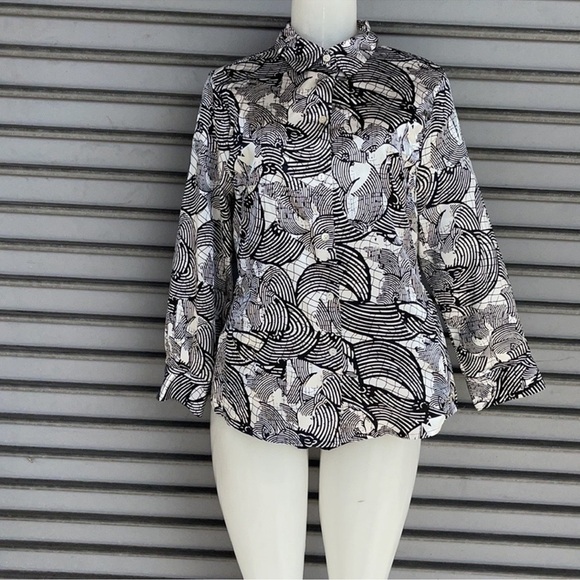 Investments Black and White Abstract Button Down Shirt Size 12 - Picture 2 of 11